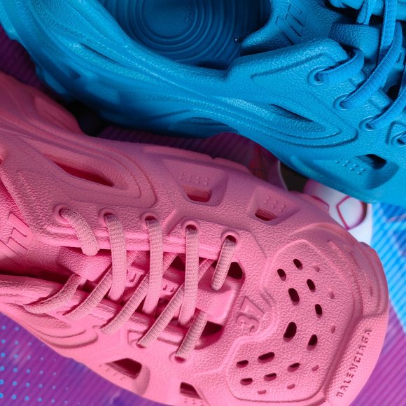 Custom SpiderGwen Meme Mismatch Clog Shoes- DIY modification based on Balenciaga